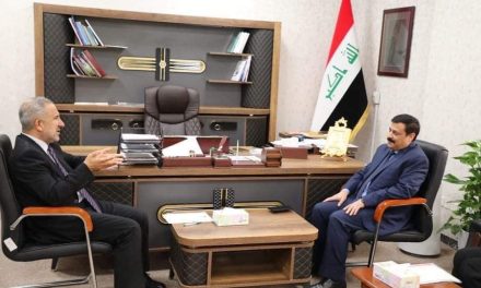 رئيس صندوق إعادة إعمار المناطق المتضررة من العمليات الإرهابية يلتقي بنائب مدير مكتب رئيس الوزراء