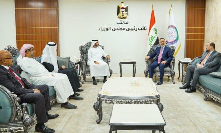 نائب رئيس مجلس الوزراء وزير التخطيط، يستقبل وفدا اماراتيا برئاسة رئيس سلطة دبي الملاحية