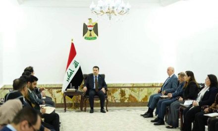 رئيس مجلس الوزراء محمد شياع السوداني يستقبل أعضاء كتلة الاتحاد الوطني الكردستاني في مجلس النوّاب