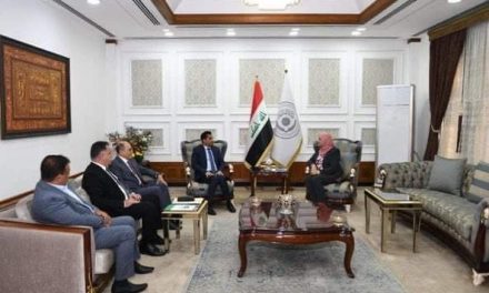 وزير النقل يلتقي وزيرة المالية لمناقشة سبل تطوير ودعم شركة الخطوط الجوية العراقية