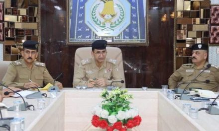 قائد شرطة بابل يعقد اجتماعاً أمنياً موسعاً لتعزيز الأمن والاستقرار في المحافظة